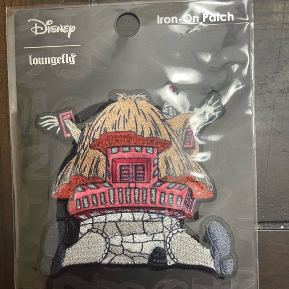 Disney Loungefly iron on patches set - Picture 3 of 7